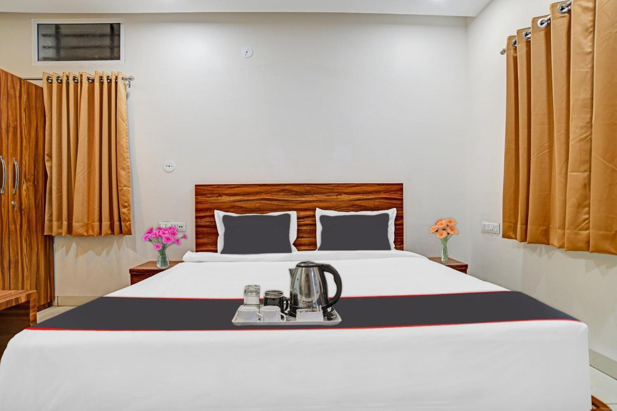 Hotel O Blue Sky Indore Luaran gambar